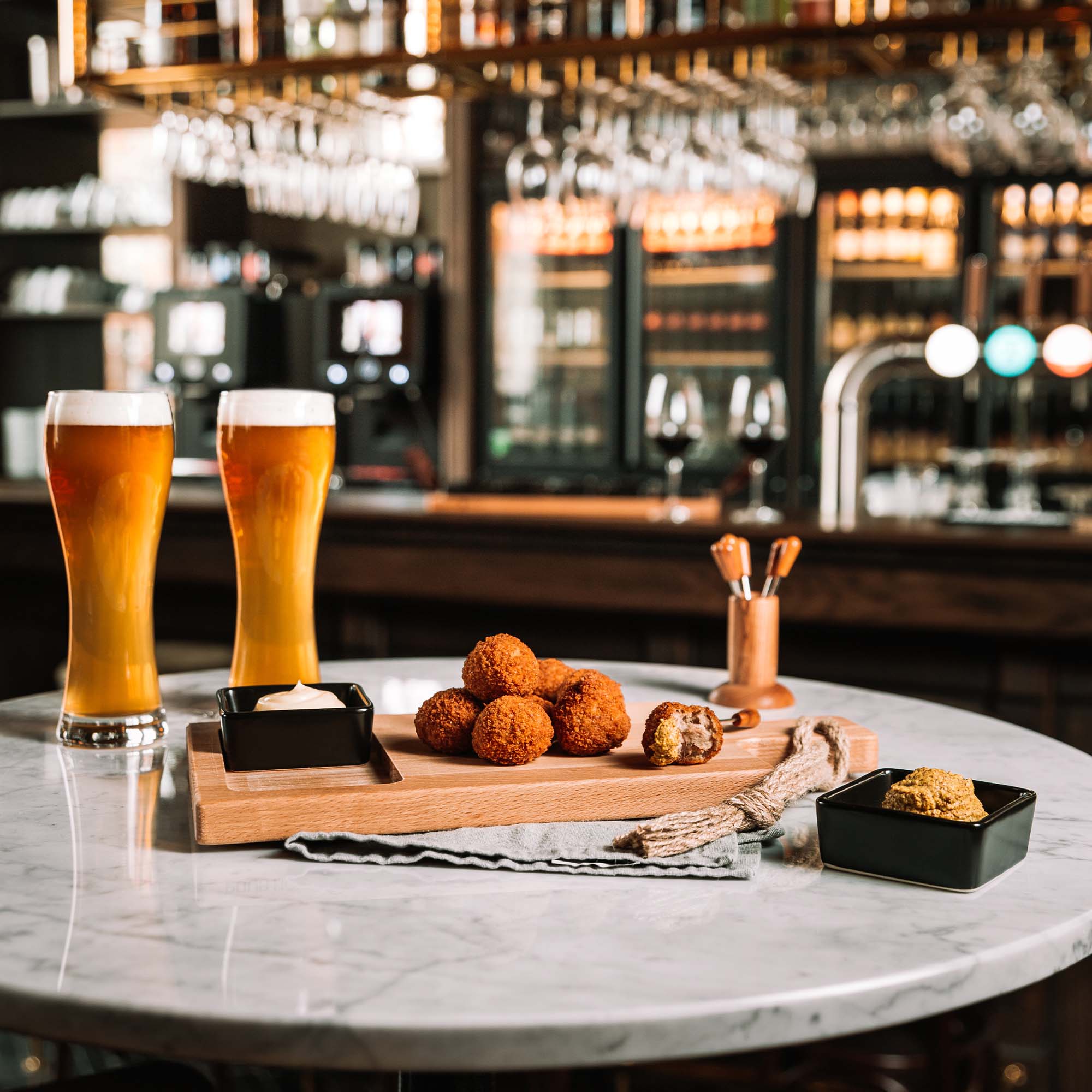 Puur Hout | Beuken Foodplank 35 cm 2 vak 1 schaaltje wit