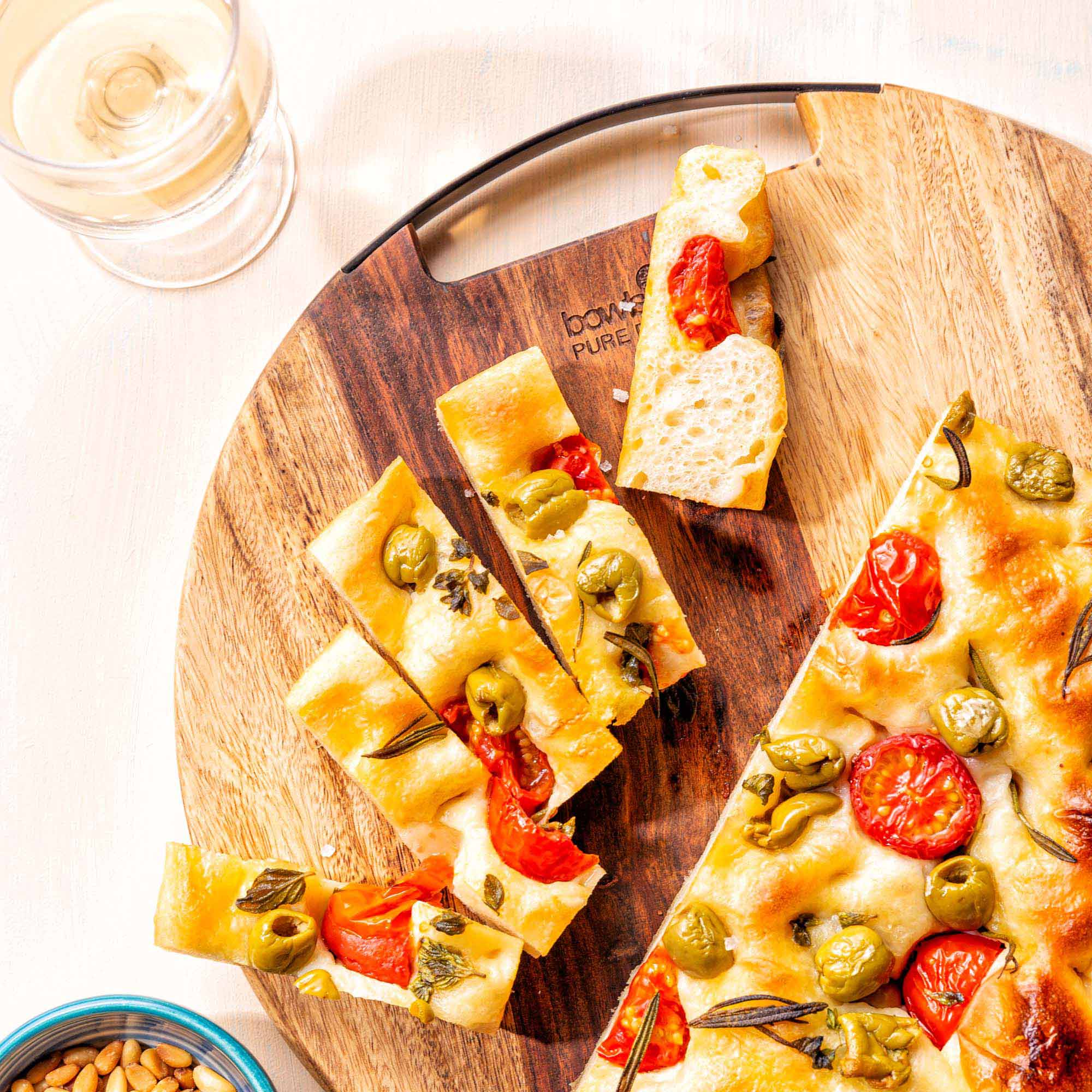 Pure Rose Wood Serveerplank rond 1 metalen handvat Ø 30 cm