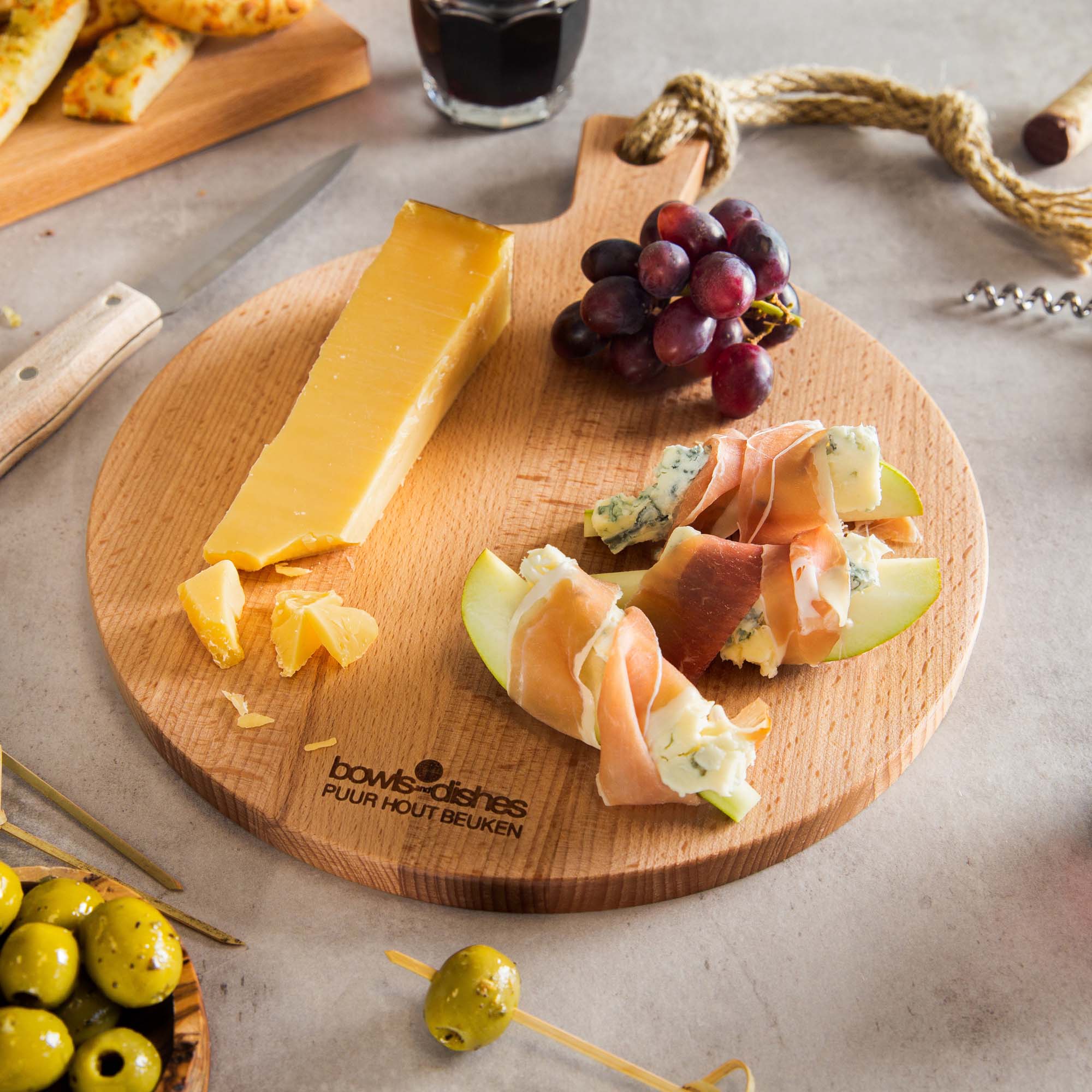 Pure Beech Wood Serving Board round 25 x1.5 cm