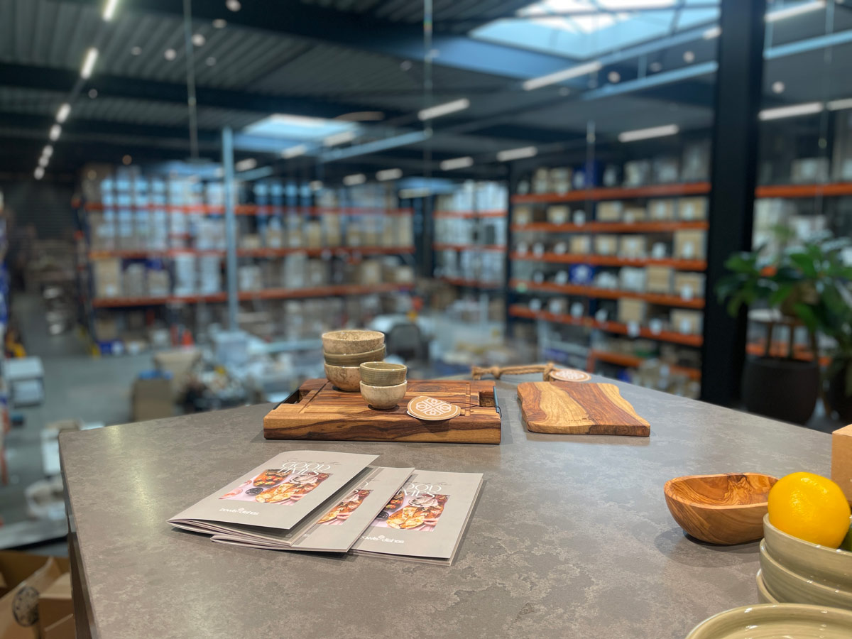 BowlsandDishes-Showroom