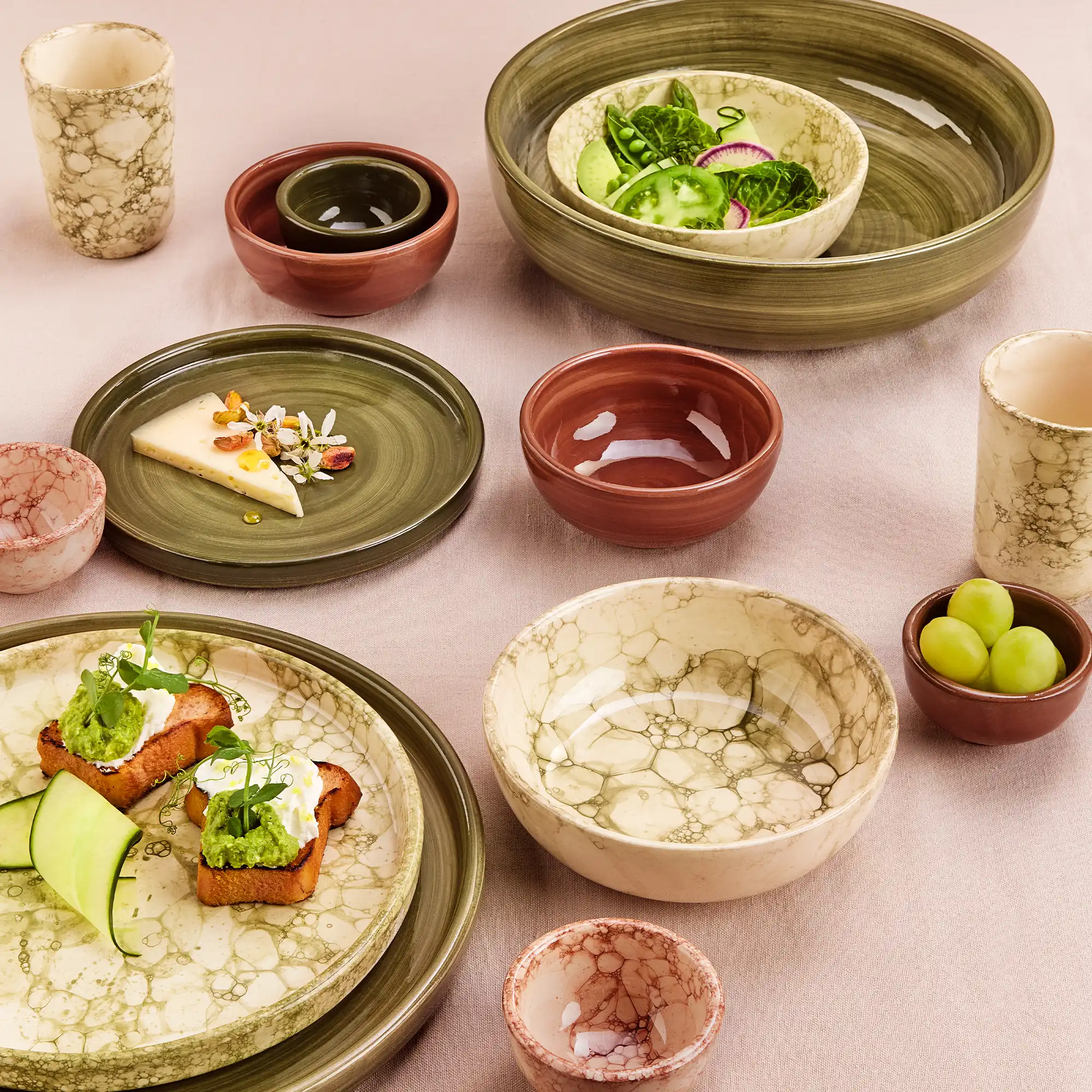 Bowls-Dishes-homepage-aardewerk