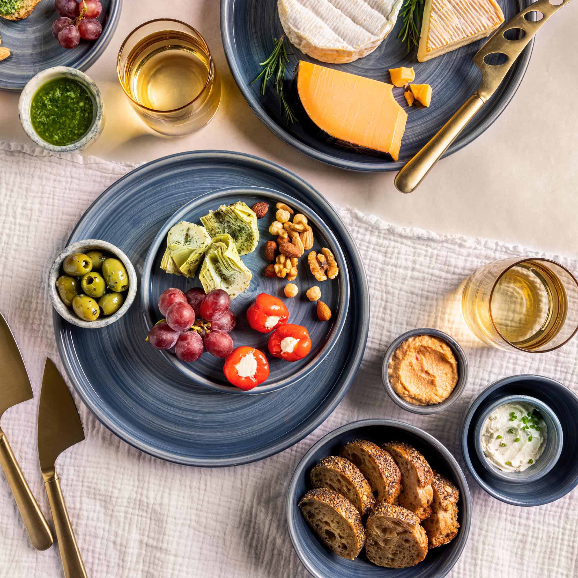 Mano Bord 23 cm blauwgrijs